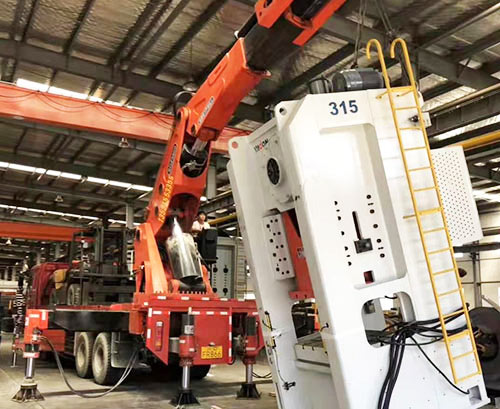 工业园区提升工作效率，选择优质折臂吊租赁服务