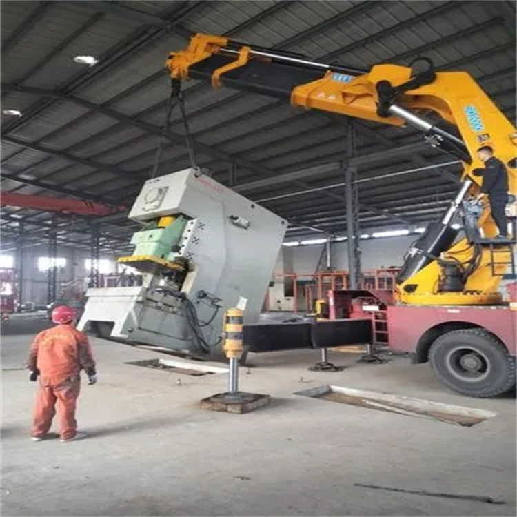 工业园区80吨折臂吊车出租附近电话